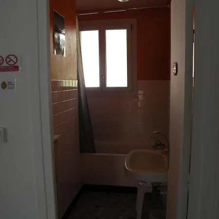 Apartment Tulipe, 5 Personnes, Entre Sancy Et Volcans D'auvergne *