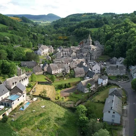 Tulipe, 5 Personnes, Entre Sancy Et Volcans D'auvergne