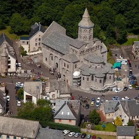 Apartment Tulipe, 5 Personnes, Entre Sancy Et Volcans D'auvergne