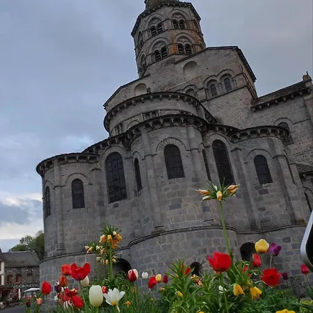 Tulipe, 5 Personnes, Entre Sancy Et Volcans D'auvergne *