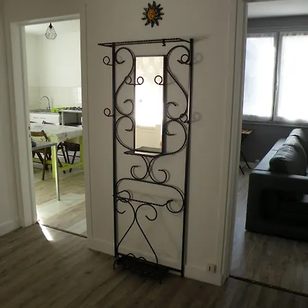 Apartment Tulipe, 5 Personnes, Entre Sancy Et Volcans D'auvergne